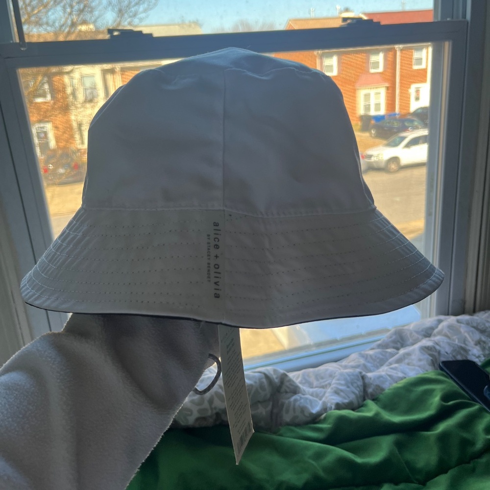 Bucket hat - Picture 2 of 2